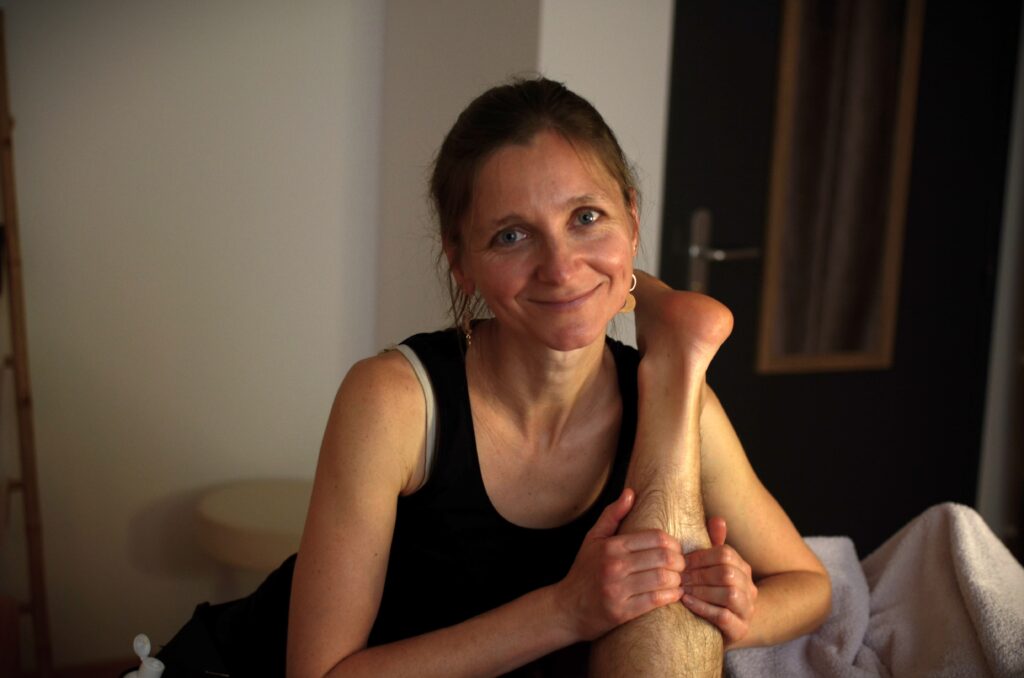 praticienne en massages bien-être à saint cyr, nord-ardèche
